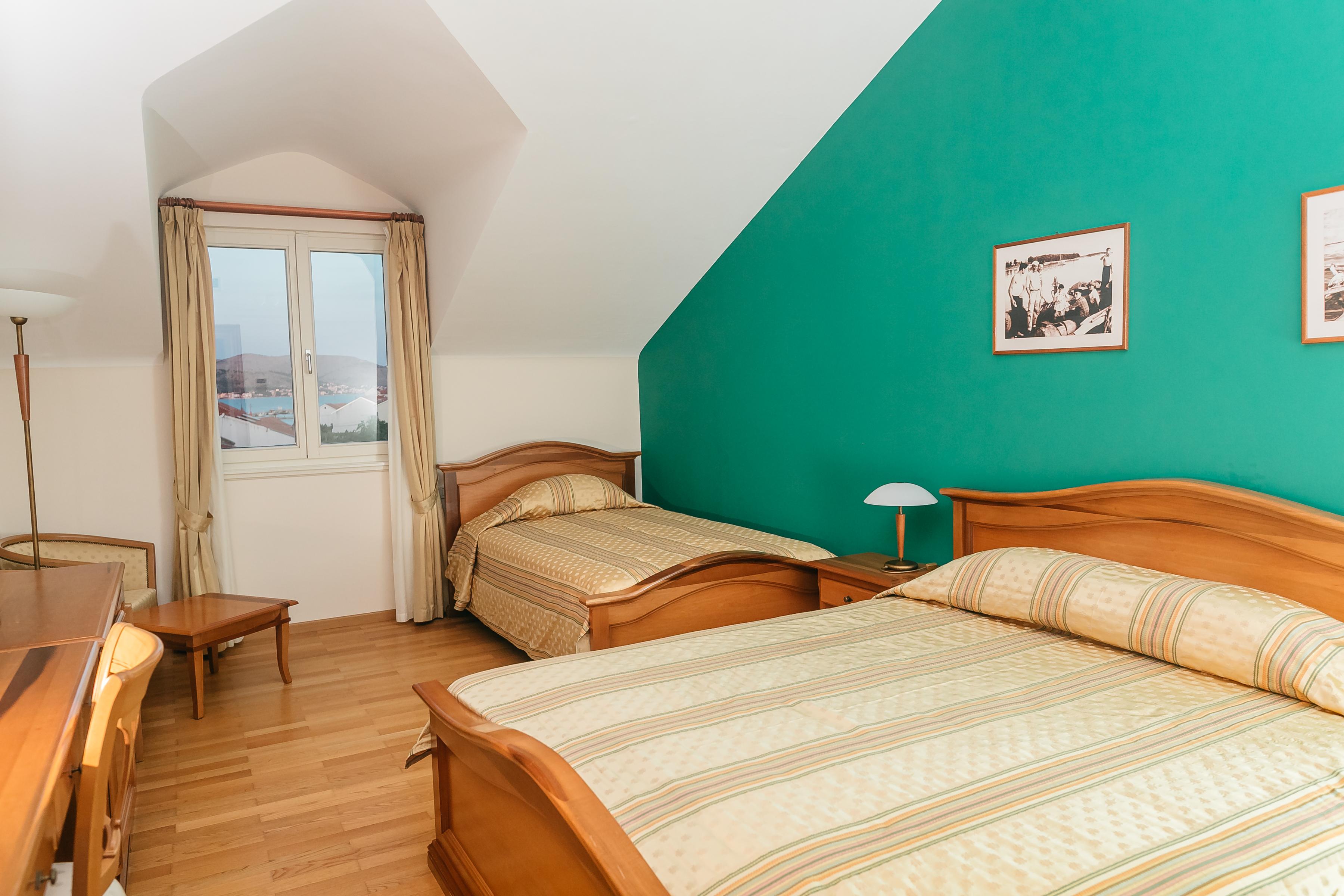 Hotel Spongiola กราปานจ์ ภายนอก รูปภาพ