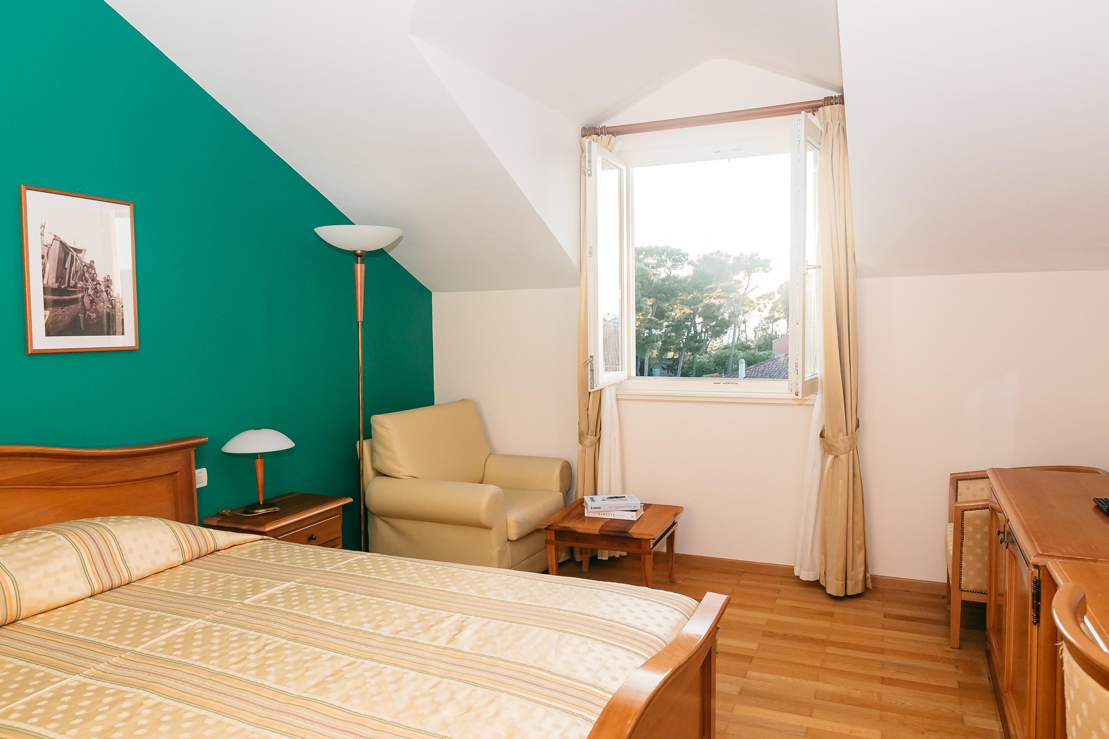 Hotel Spongiola กราปานจ์ ภายนอก รูปภาพ