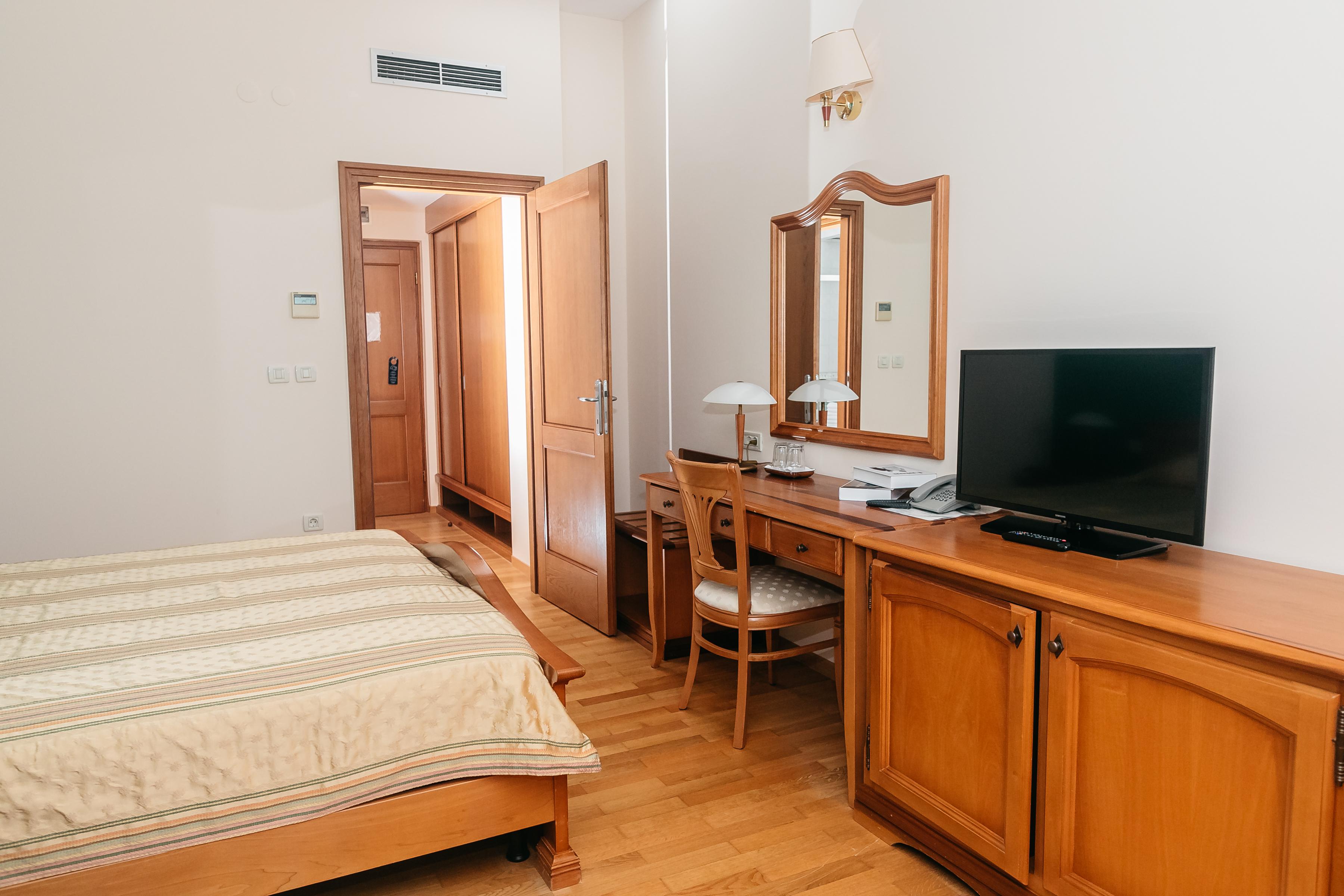 Hotel Spongiola กราปานจ์ ภายนอก รูปภาพ