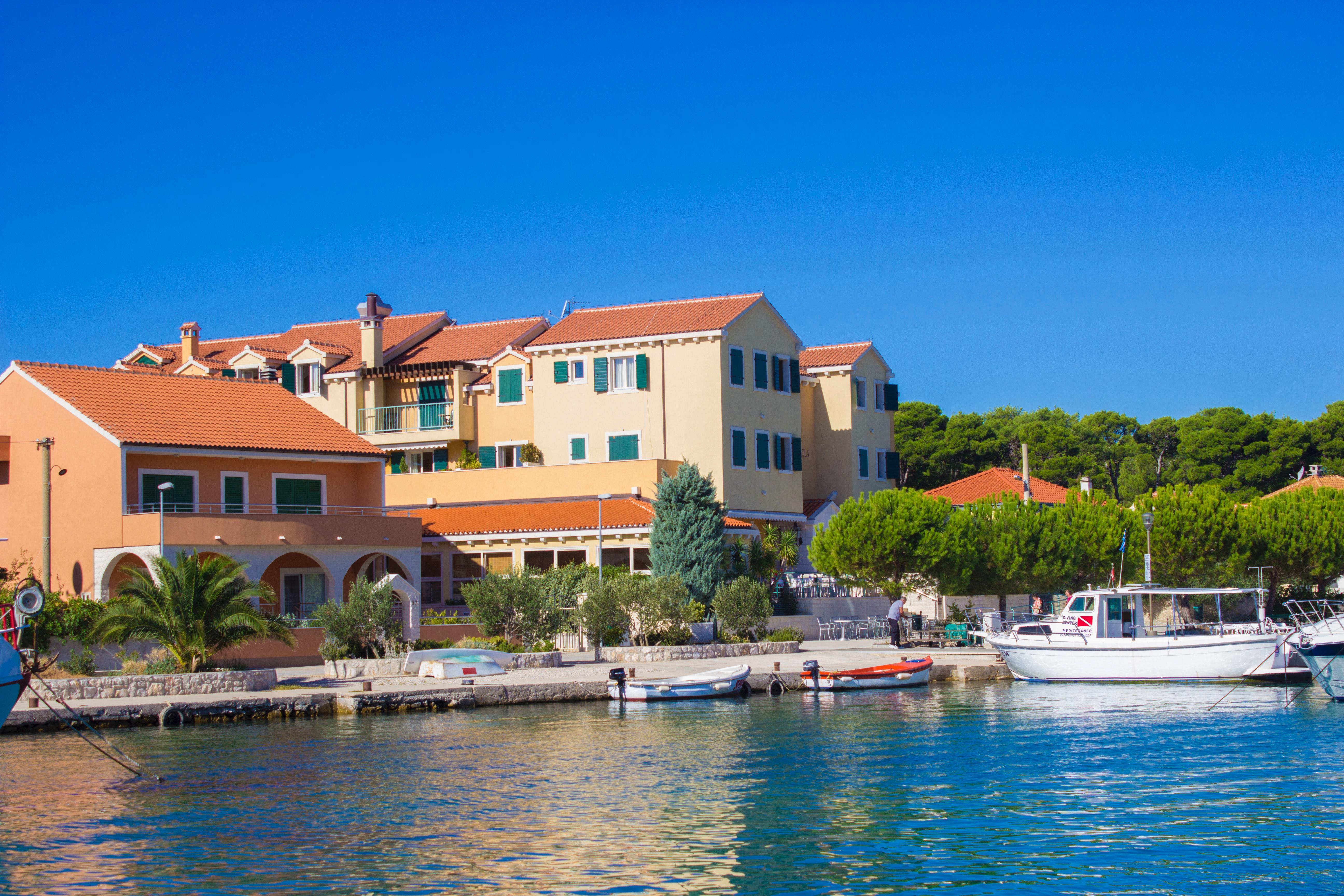 Hotel Spongiola กราปานจ์ ภายนอก รูปภาพ
